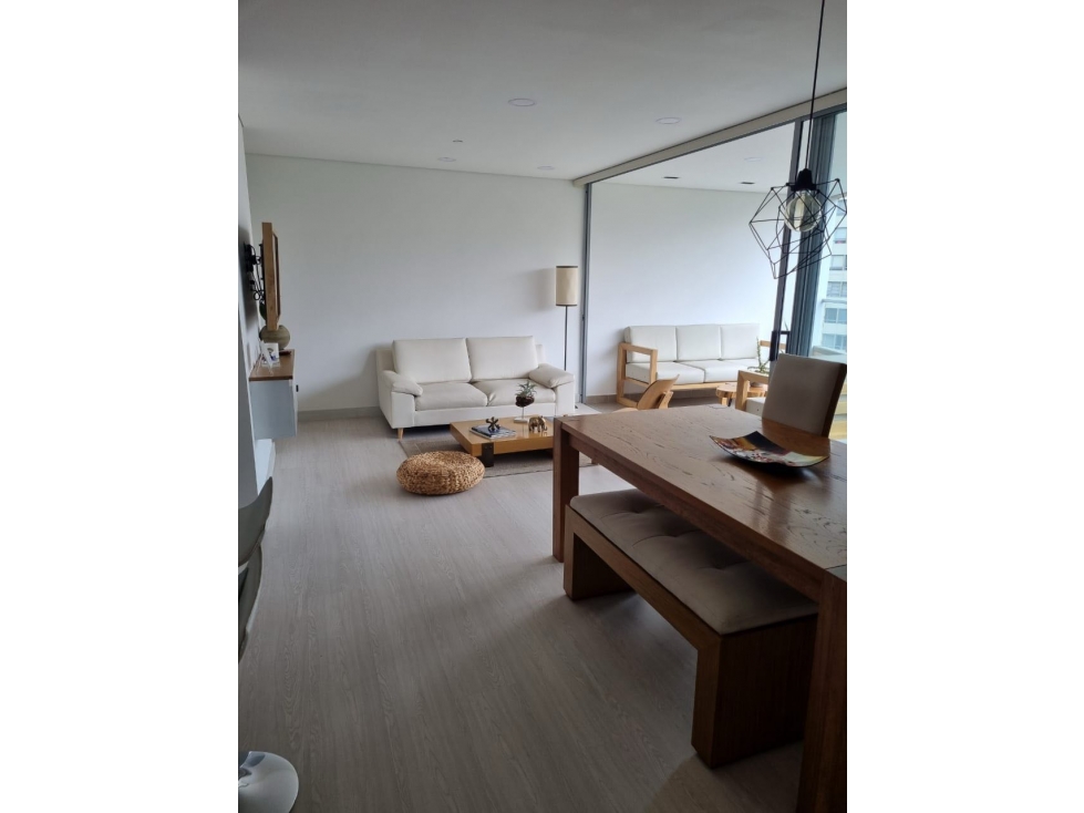 Apartamento en venta en Envigado Loma del Chocho — foto 2