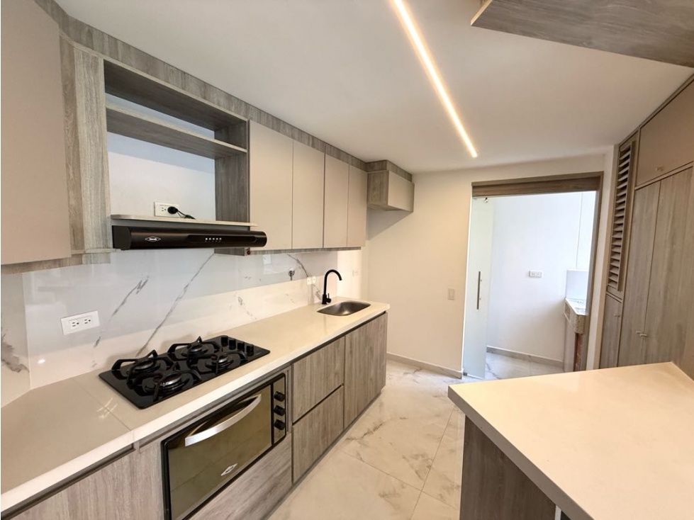 APARTAMENTO EN VENTA LOMA DEL INDIO DUPLEX REMODELADO EN SU TOTALIDAD — foto 3