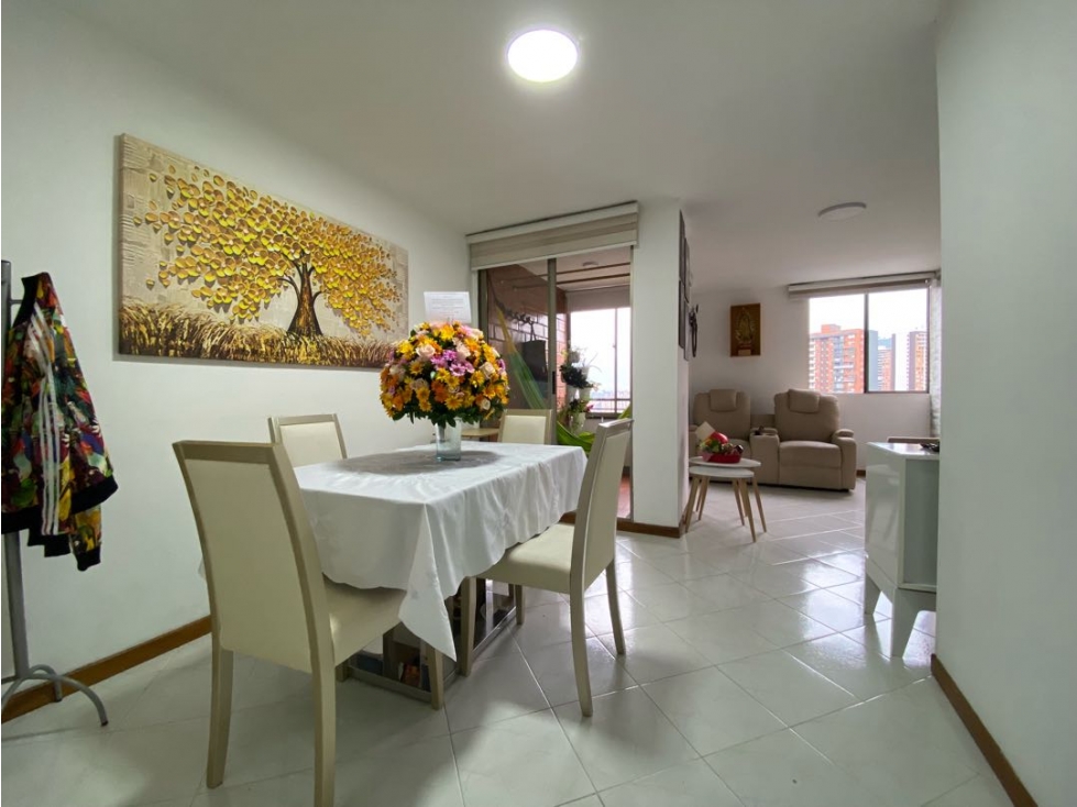 Apartamento en venta Loma los Bernal, Medellin