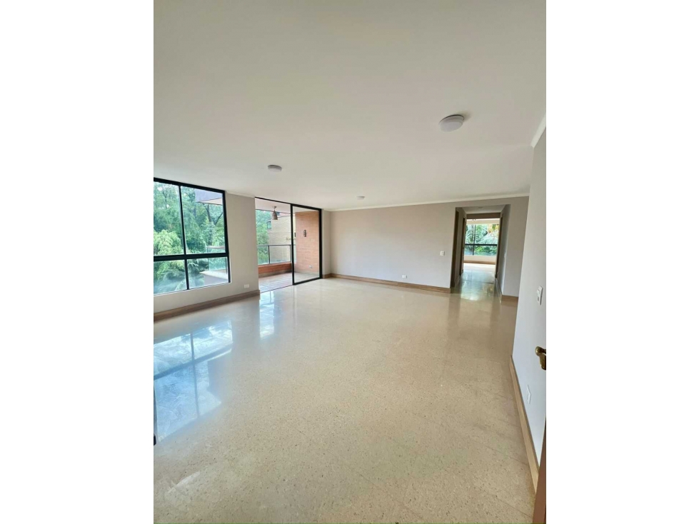 APARTAMENTO EN VENTA, MEDELLÍN. EL POBLADO. EL CAMPESTRE/LA FRONTERA