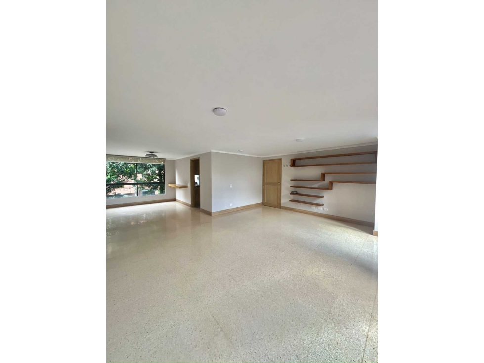 APARTAMENTO EN VENTA, MEDELLÍN. EL POBLADO. EL CAMPESTRE/LA FRONTERA — foto 2