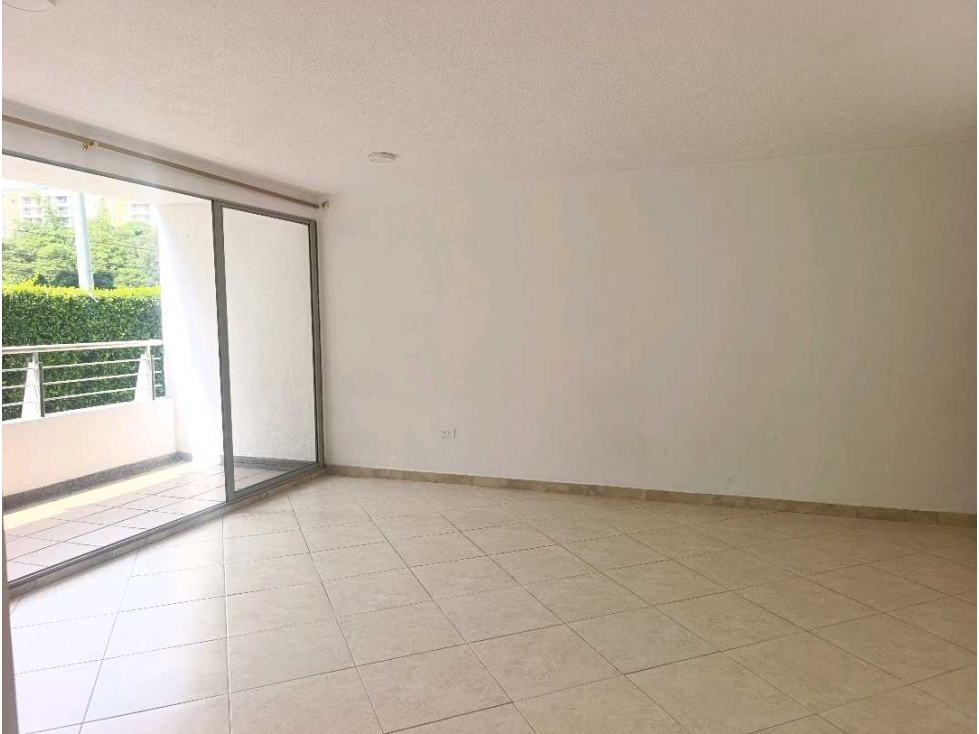 Apartamento en venta Medellín Loma de Los Bernal — foto 2