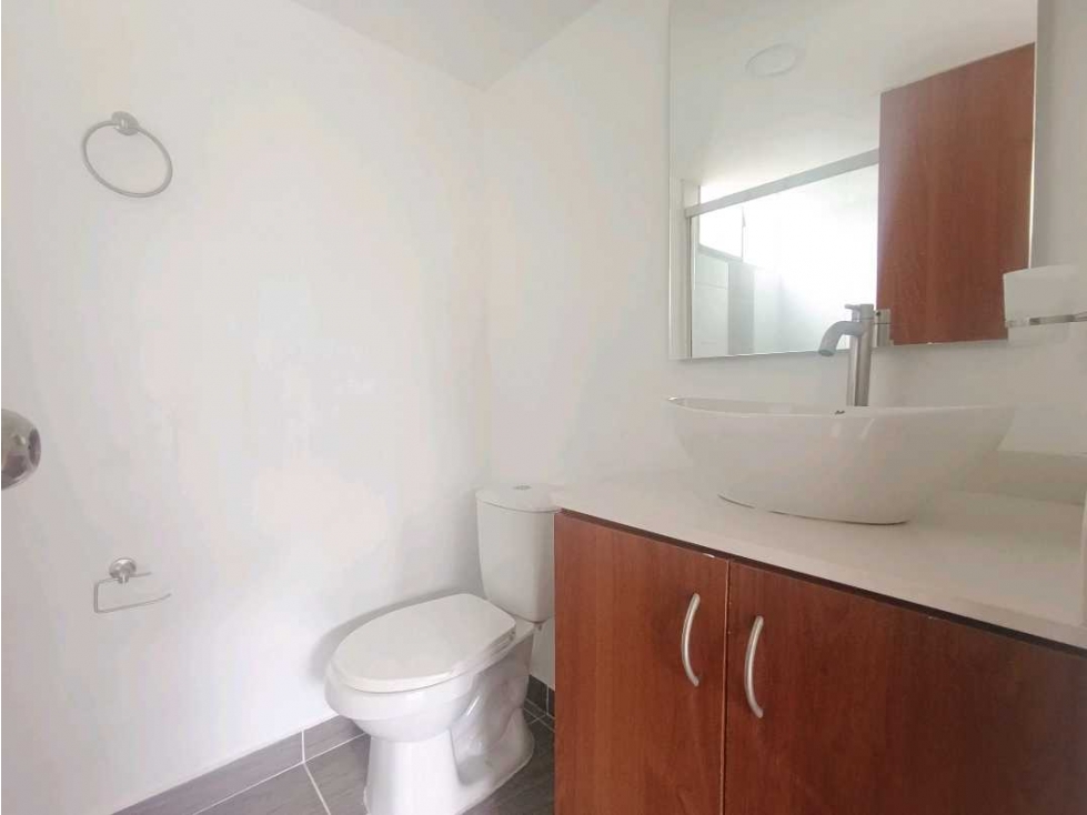 Apartamento en venta Medellín Loma de Los Bernal — foto 5