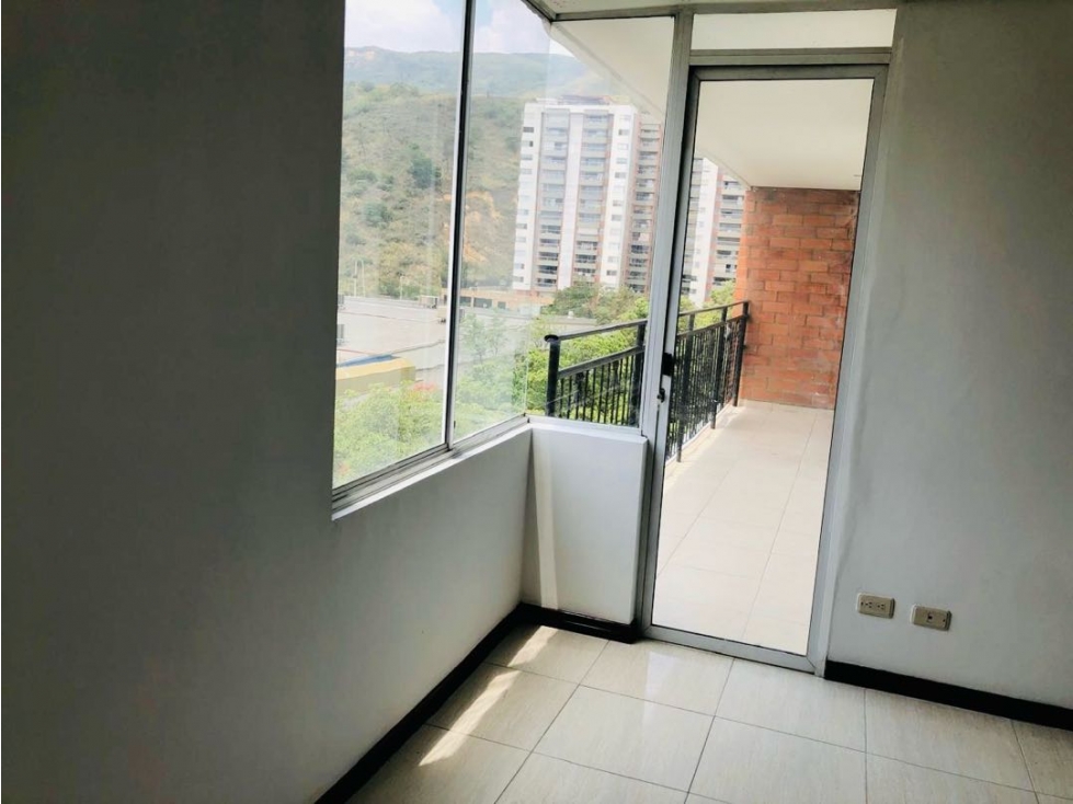 APARTAMENTO EN VENTA MIRADOR DE CHIPICHAPE — foto 3