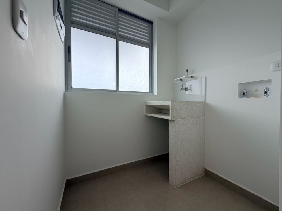 APARTAMENTO CON GRAN VISTA, PQ CUBIERTO Y LA MEJOR ZONA SOCIAL — foto 3