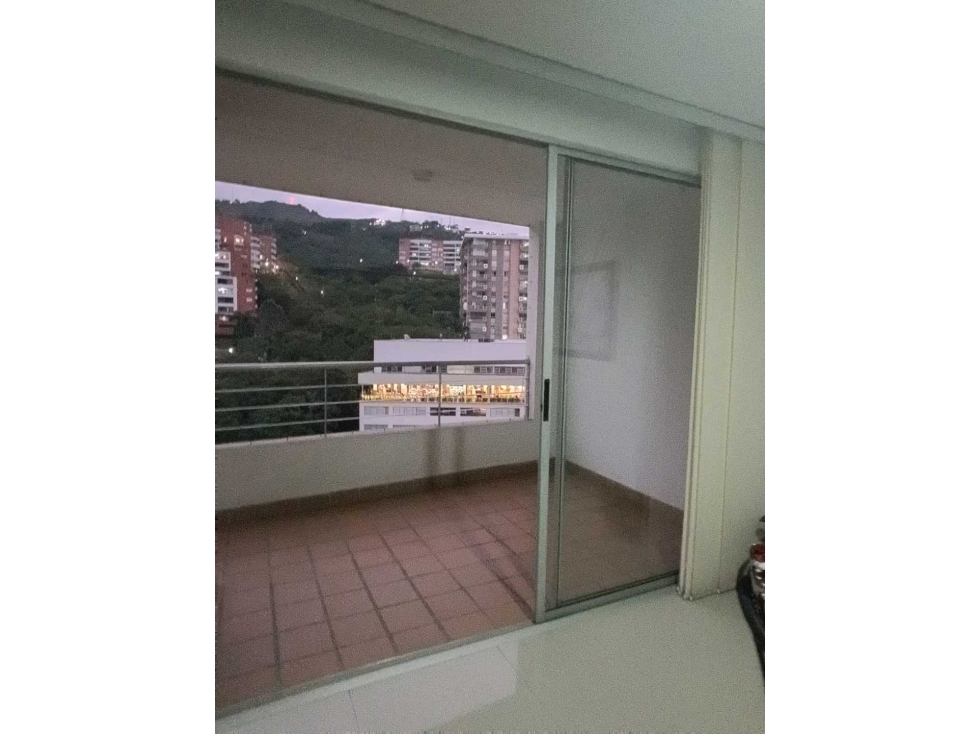 Apartamento en venta oeste de cali barrio cristales vista a farallones — foto 2