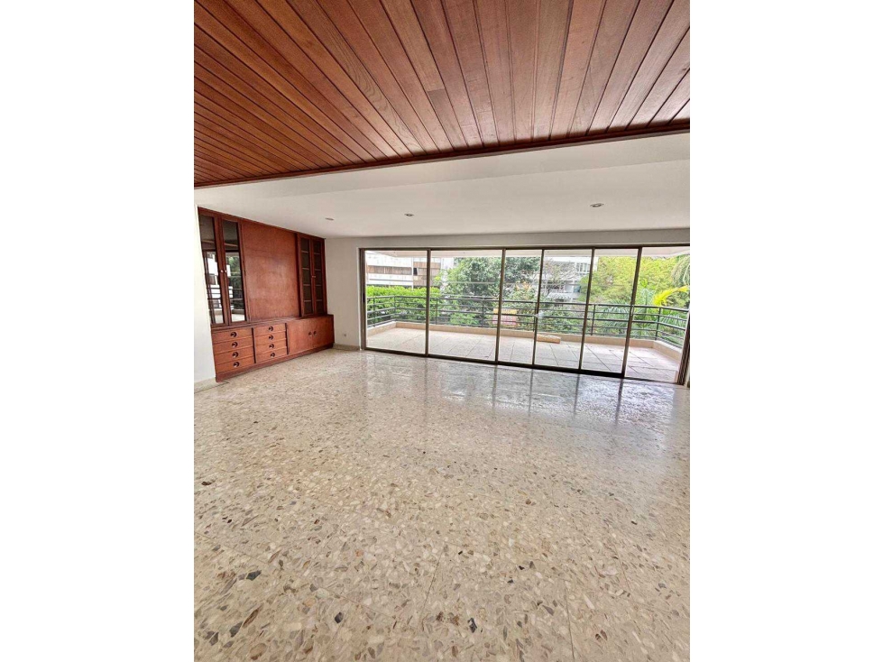 Apartamento en venta oeste de cali barrio santa teresita area 180 m²