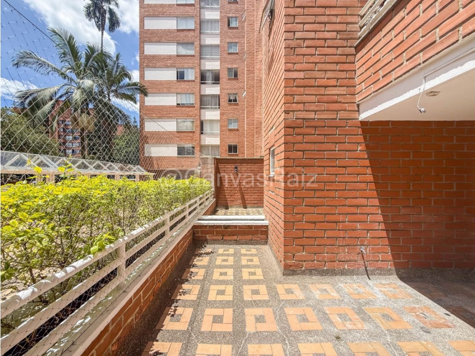 OPORTUNIDAD PARA FLIPPING APARTAMENTO EN EL POBLADO — foto 2