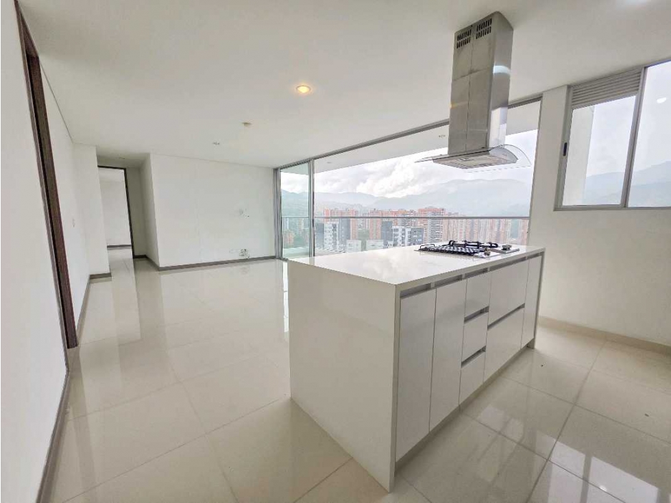 APARTAMENTO EN VENTA PISO ALTO EN SURAMERICA ITAGUI
