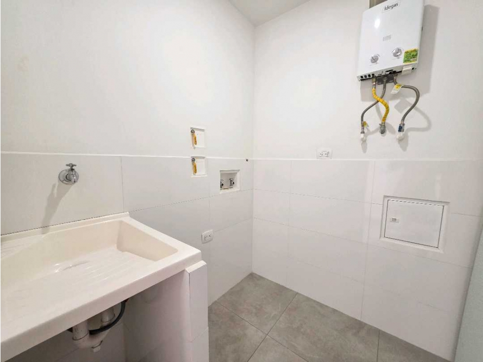 APARTAMENTO EN VENTA PISO ALTO EN SURAMERICA ITAGUI — foto 3