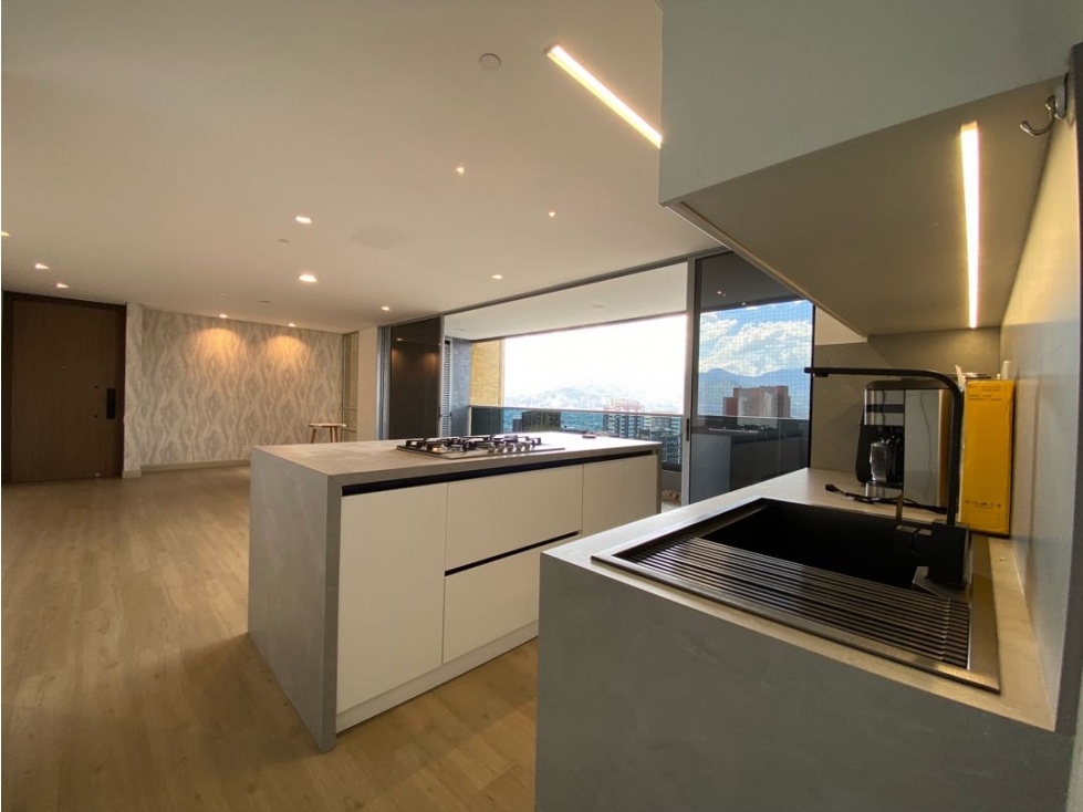 APARTAMENTO EN VENTA, POBLADO CASTROPOL — foto 2