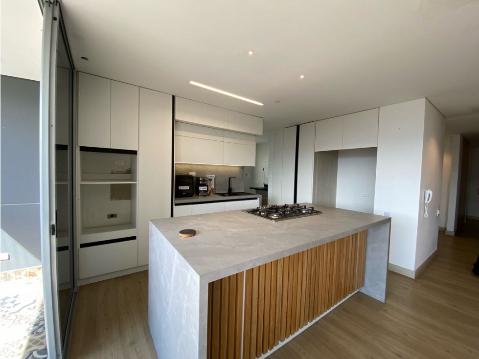 APARTAMENTO EN VENTA, POBLADO CASTROPOL — foto 3