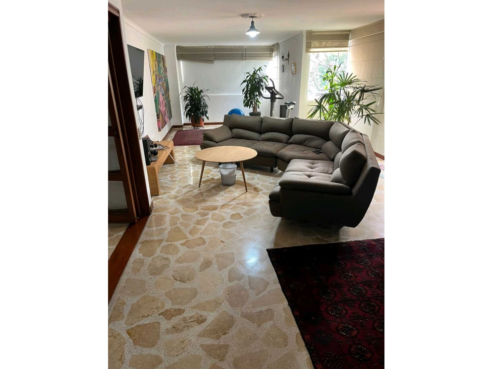 Apartamento en venta Poblado cerca a las Palmas y Castropol