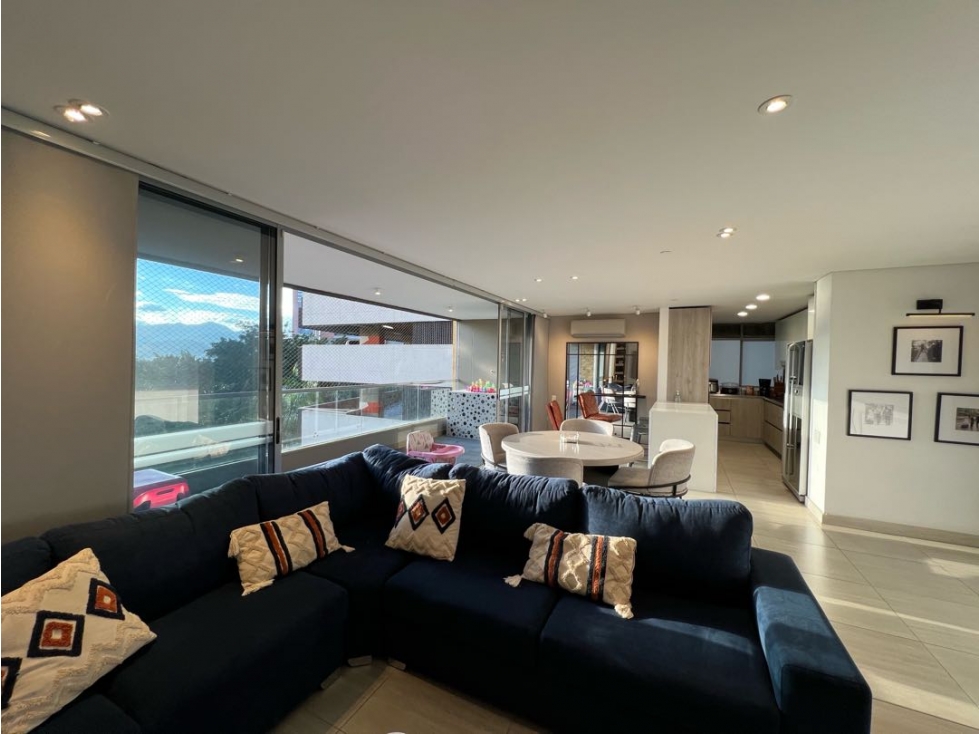 APARTAMENTO EN VENTA, POBLADO CASTROPOL 158m2 — foto 2
