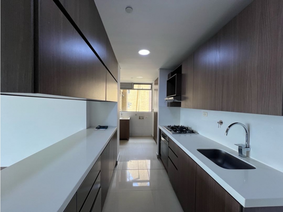 APARTAMENTO EN VENTA, POBLADO CASTROPOL 120m2 - 5
