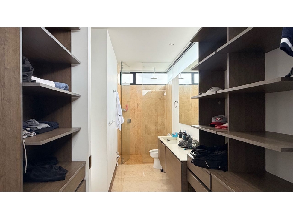 Apartamento en venta poblado san lucas estupenda vista — foto 6