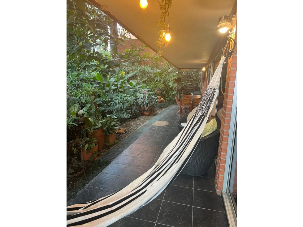 Apartamento en Arriendo en Medellín Poblado Tesoro