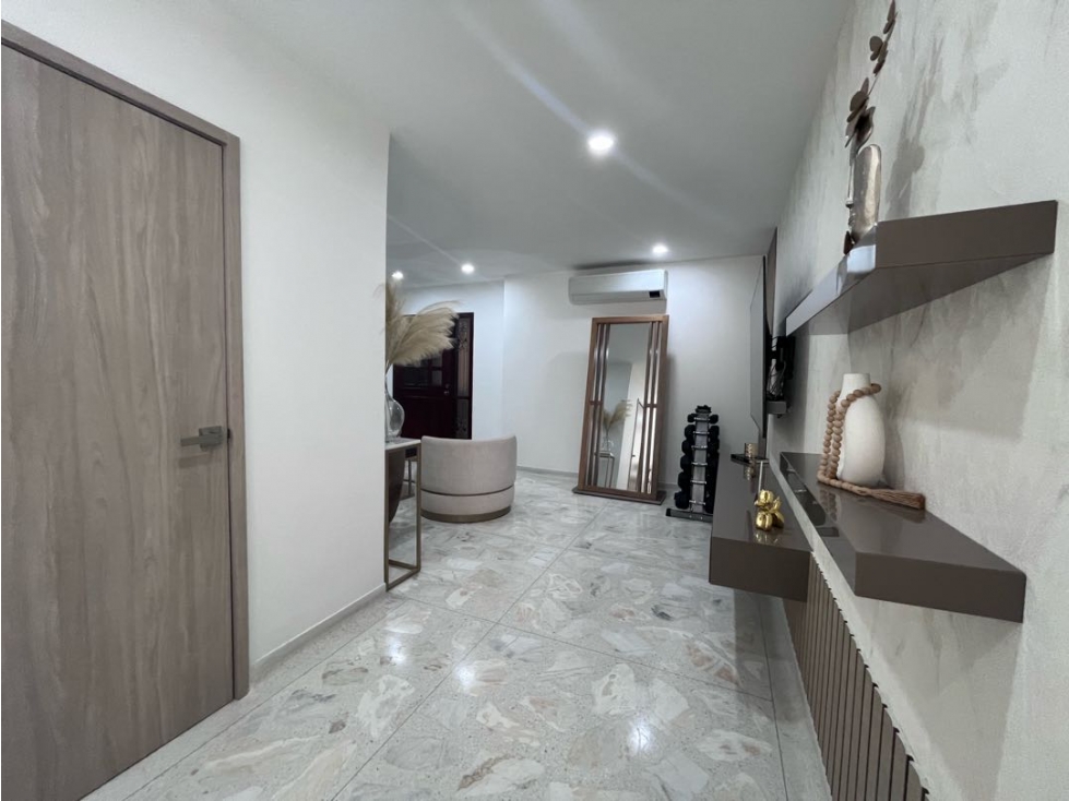 Apartamento en Venta Remodelado en Altos de Riomar — foto 4