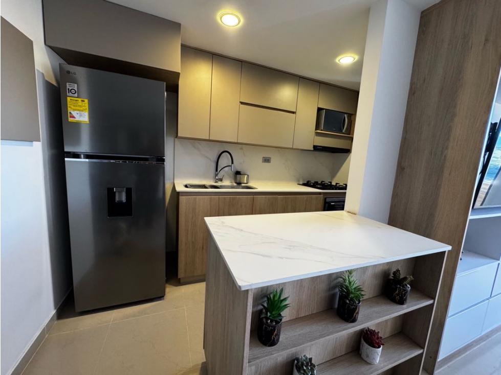 APARTAMENTO EN VENTA REMODELADO EN LA LOMA DE LOS BERNAL — foto 2