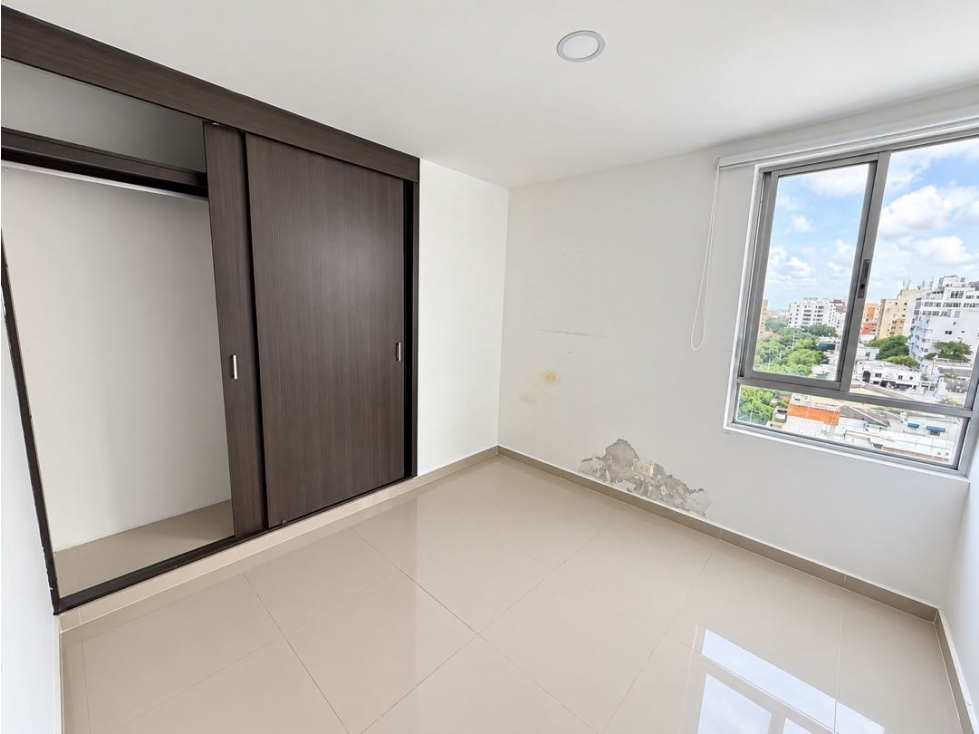 APARTAMENTO EN VENTA RIOMAR — foto 5