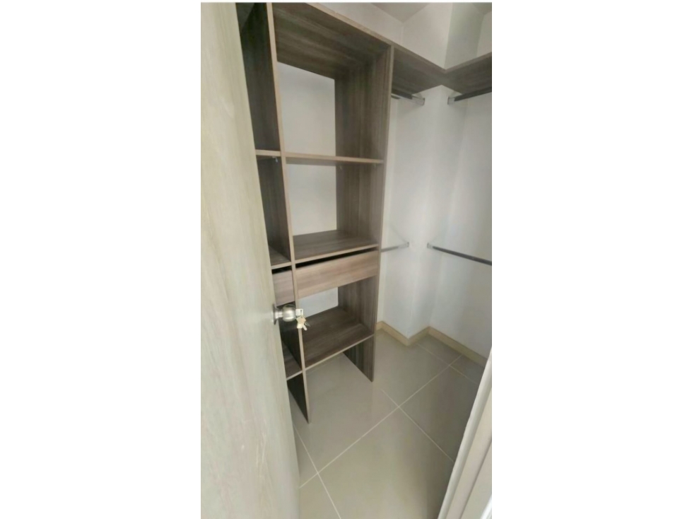 APARTAMENTO EN VENTA SABANETA, PISO ALTO CON VISTA PANORÁMICA — foto 6