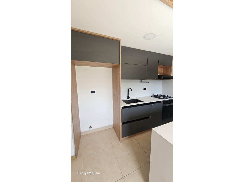 APARTAMENTO EN VENTA SABANETA, SECTOR CAÑAVERALEJO — foto 2