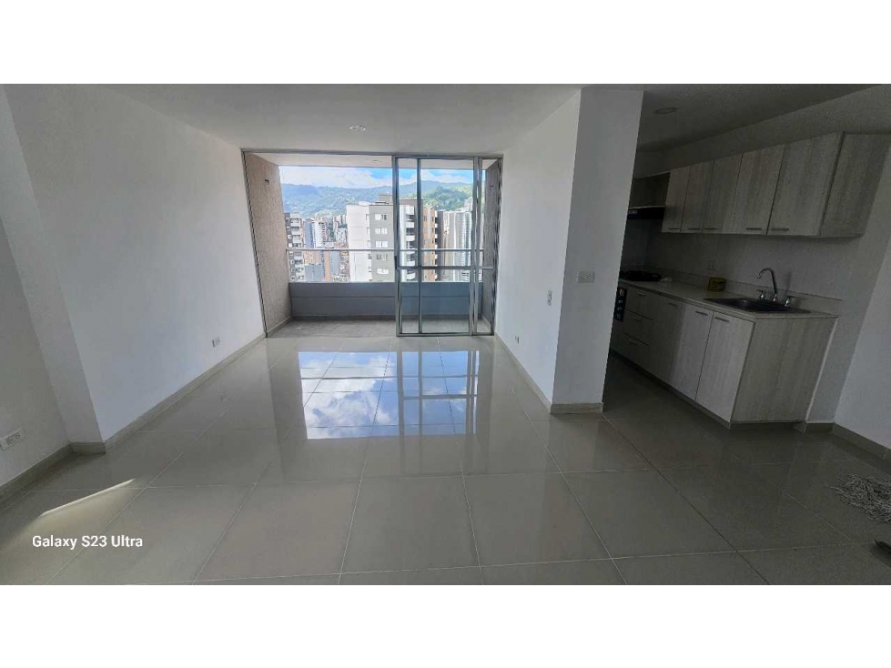 APARTAMENTO EN VENTA SABANETA, PISO ALTO CON VISTA PANORÁMICA — foto 4