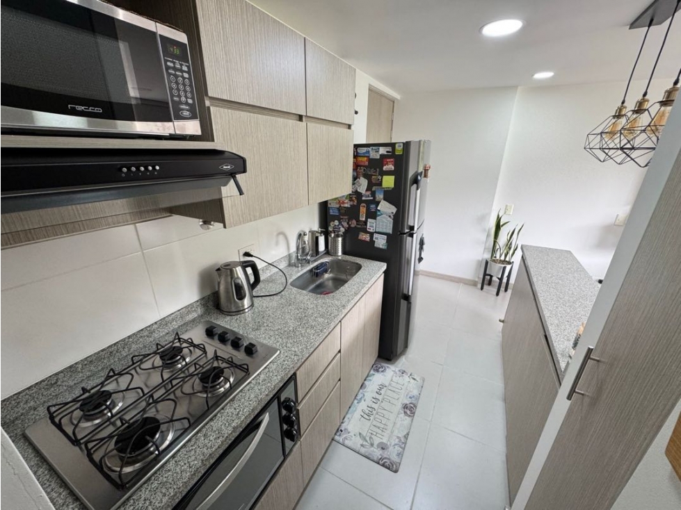 APARTAMENTO EN VENTA SABANETA, SECTOR CAÑAVERALEJO — foto 2