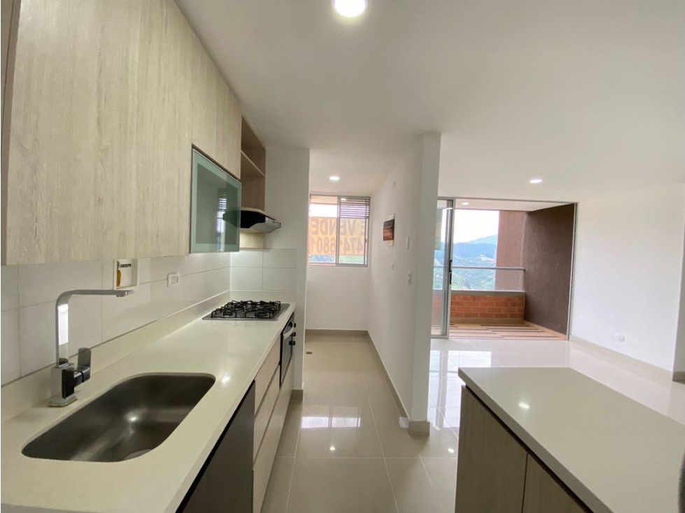 APARTAMENTO EN VENTA, SABANETA LAS LOMITAS 75m2