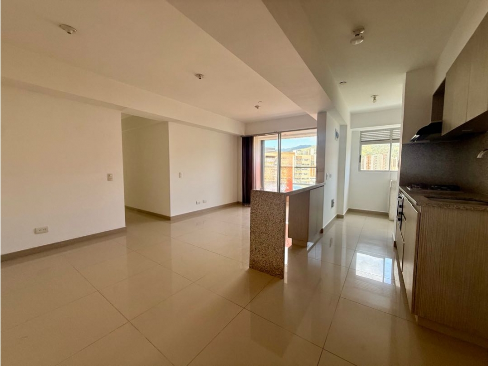 Apartamento en Venta Sabaneta Zona Plana Tres Esquinas — foto 2