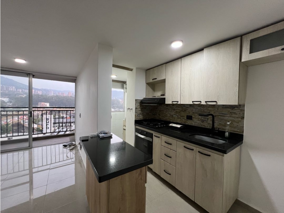 APARTAMENTO EN VENTA, SABANETA AV LAS VEGAS,CERCA ESTACIÓN DEL METRO — foto 2