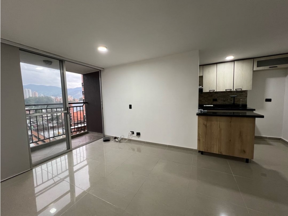 APARTAMENTO EN VENTA, SABANETA AV LAS VEGAS,CERCA ESTACIÓN DEL METRO — foto 3