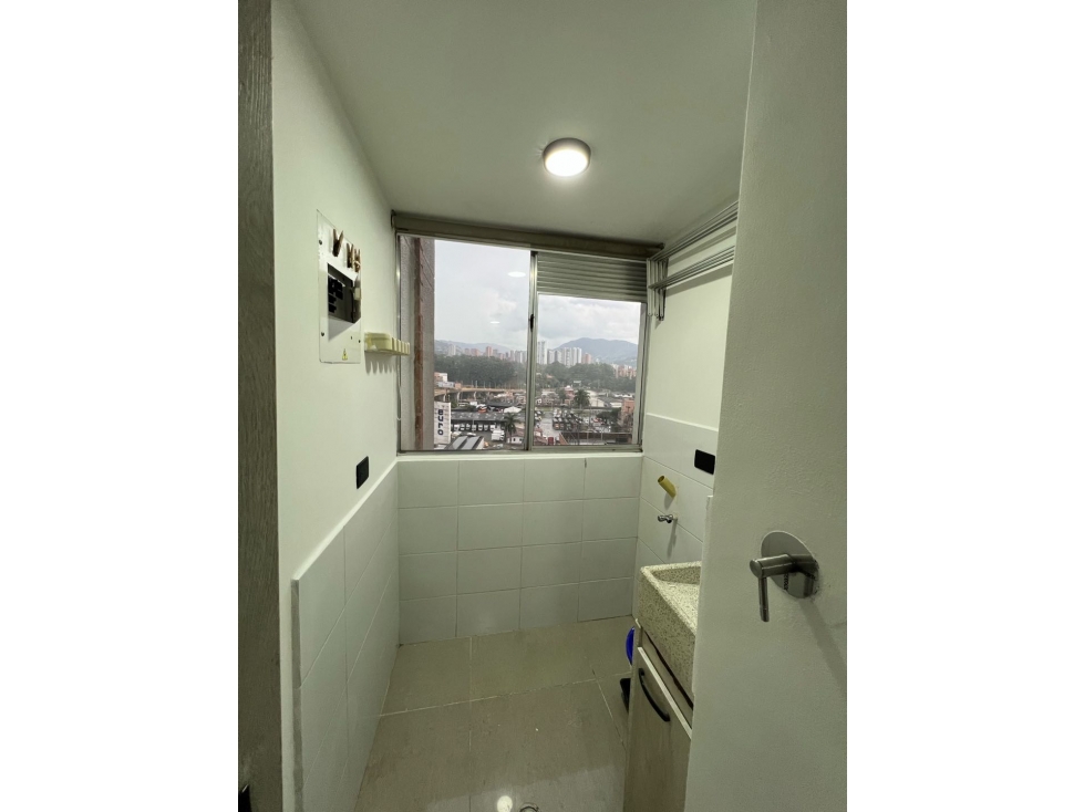 APARTAMENTO EN VENTA, SABANETA AV LAS VEGAS,CERCA ESTACIÓN DEL METRO — foto 5
