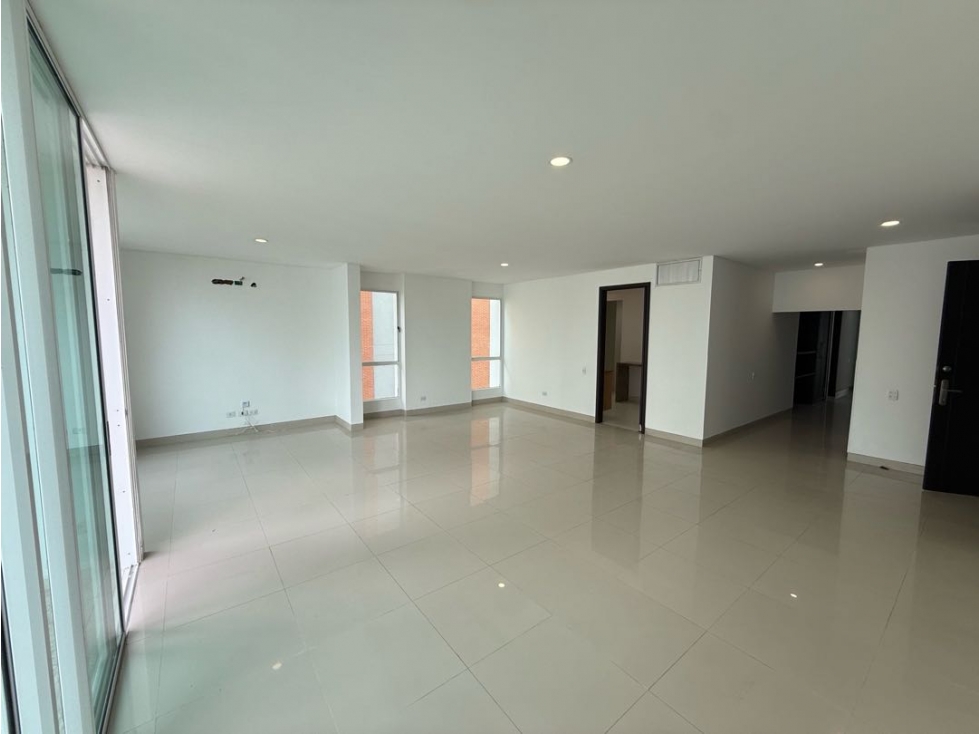 Apartamento en venta, sector Altos de Riomar — foto 2