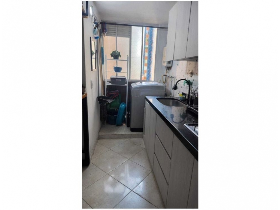 APARTAMENTO EN VENTA SECTOR BOSTON, MEDELLIN — foto 4