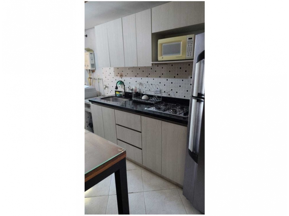 APARTAMENTO EN VENTA SECTOR BOSTON, MEDELLIN — foto 5