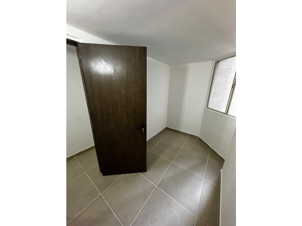 APARTAMENTO EN VENTA SECTOR BOSTON, MEDELLIN — foto 5