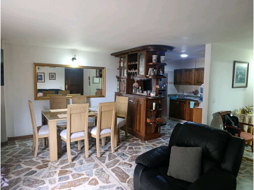 APARTAMENTO EN VENTA SECTOR CALASANZ PARTE BAJA, MEDELLIN