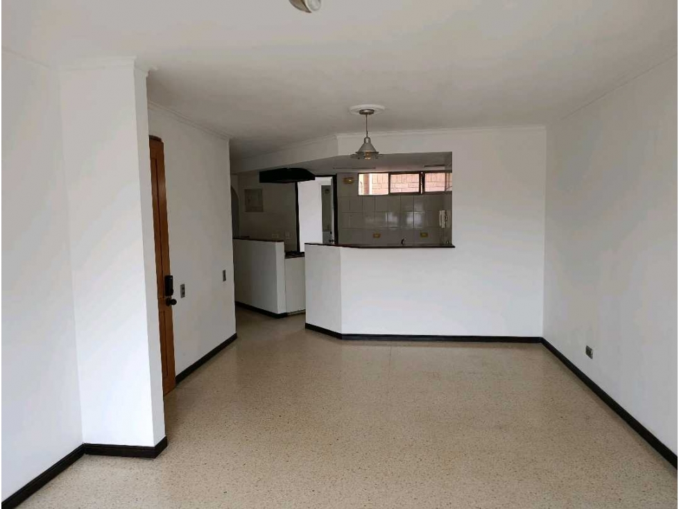 APARTAMENTO DÚPLEX EN VENTA SECTOR CONQUISTADORES, MEDELLIN