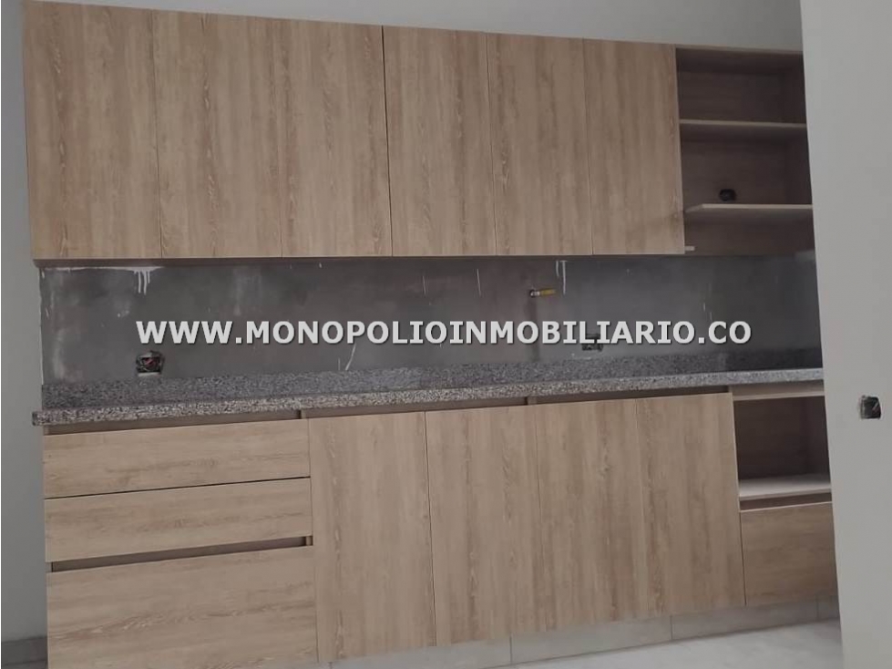 APARTAMENTO EN VENTA - SECTOR EL RETIRO COD: 23788 - 1