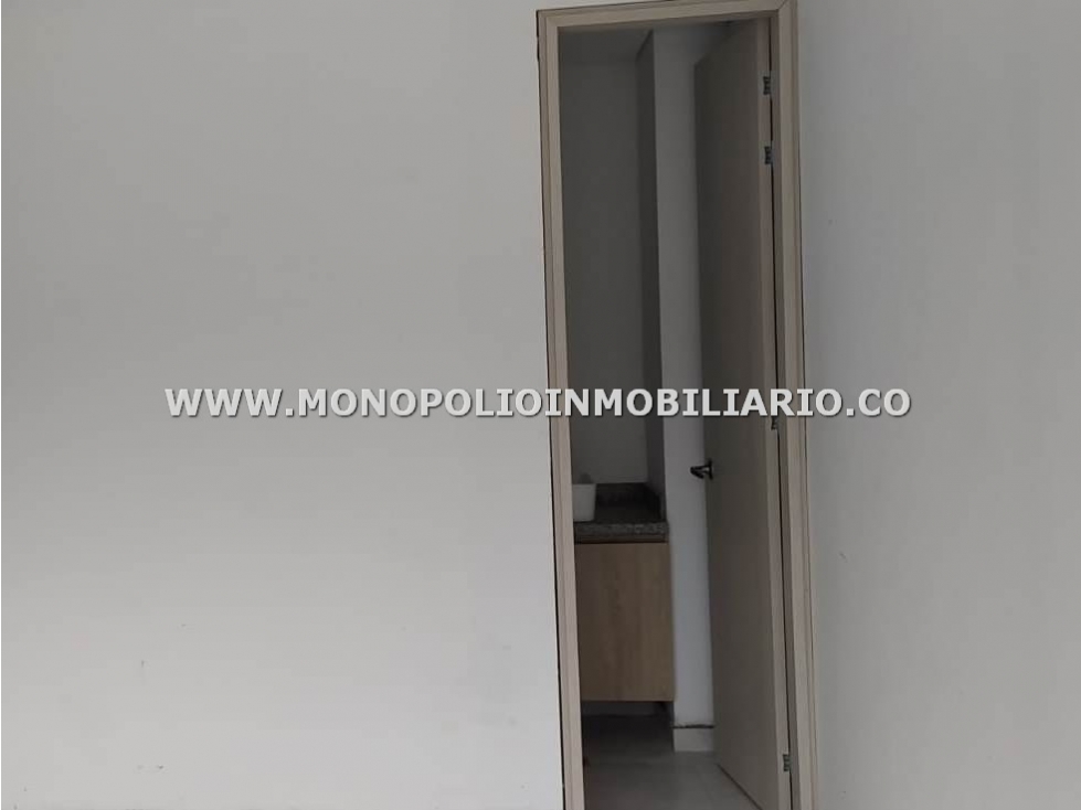 APARTAMENTO EN VENTA - SECTOR EL RETIRO COD: 23788 - 5