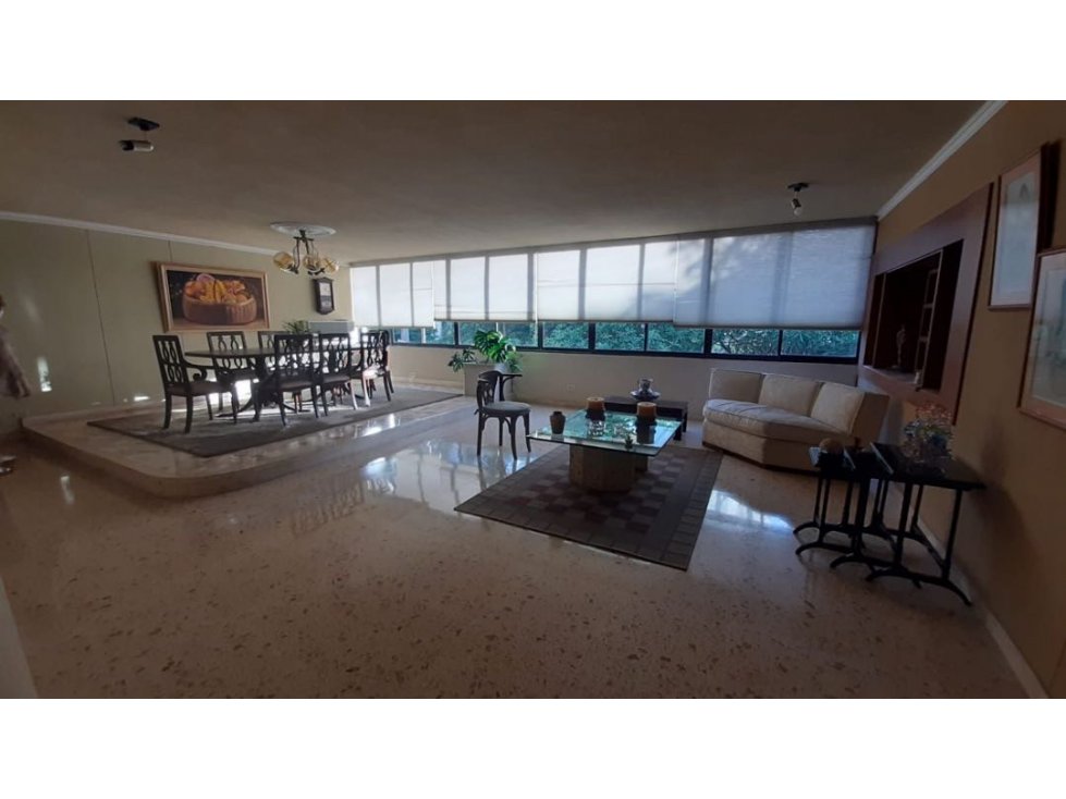 Apartamento en venta, sector El Golf.