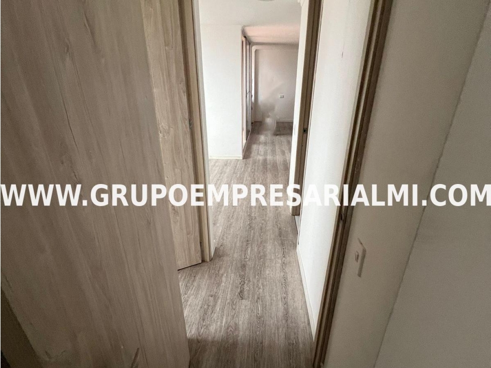 APARTAMENTO EN VENTA - SECTOR LAS LOMITAS, SABANETA COD: 28107 - 3
