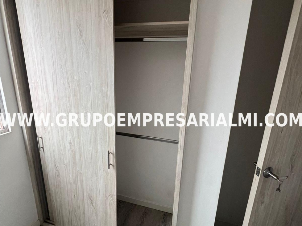 APARTAMENTO EN VENTA - SECTOR LAS LOMITAS, SABANETA COD: 28107 - 6