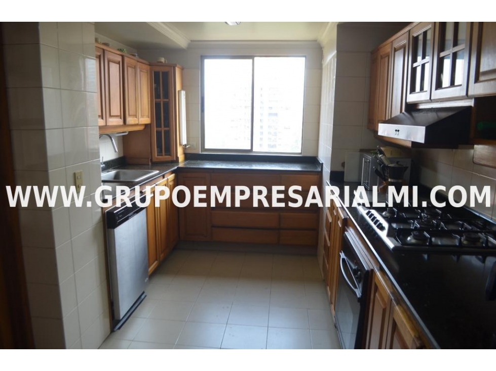 APARTAMENTO EN VENTA - SECTOR LOS BALSOS, EL POBLADO COD: 27444 — foto 2