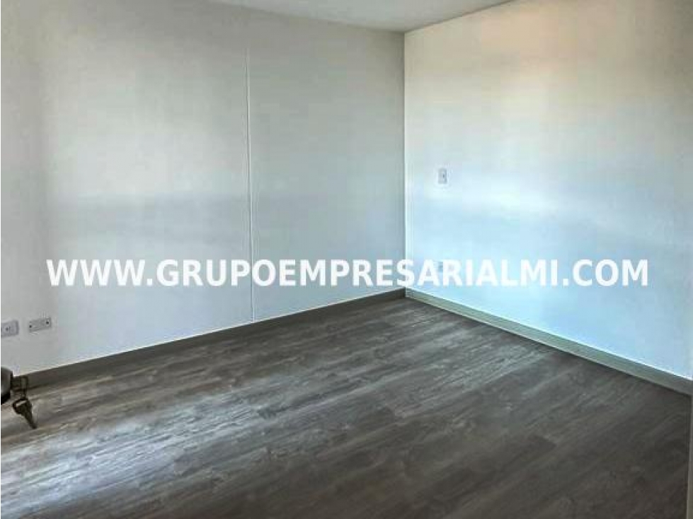 APARTAMENTO EN VENTA - SECTOR LAS LOMITAS, COD: 26176 - 6