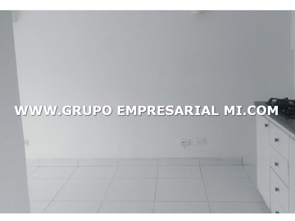 MARAVILLOSO APARTAMENTO EN VENTA - SECTOR LOMA DEL INDIO COD: 26361 — foto 3