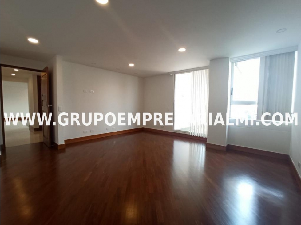 APARTAMENTO EN VENTA- SECTOR LAS PALMAS, EL POBLADO COD:27831 — foto 3