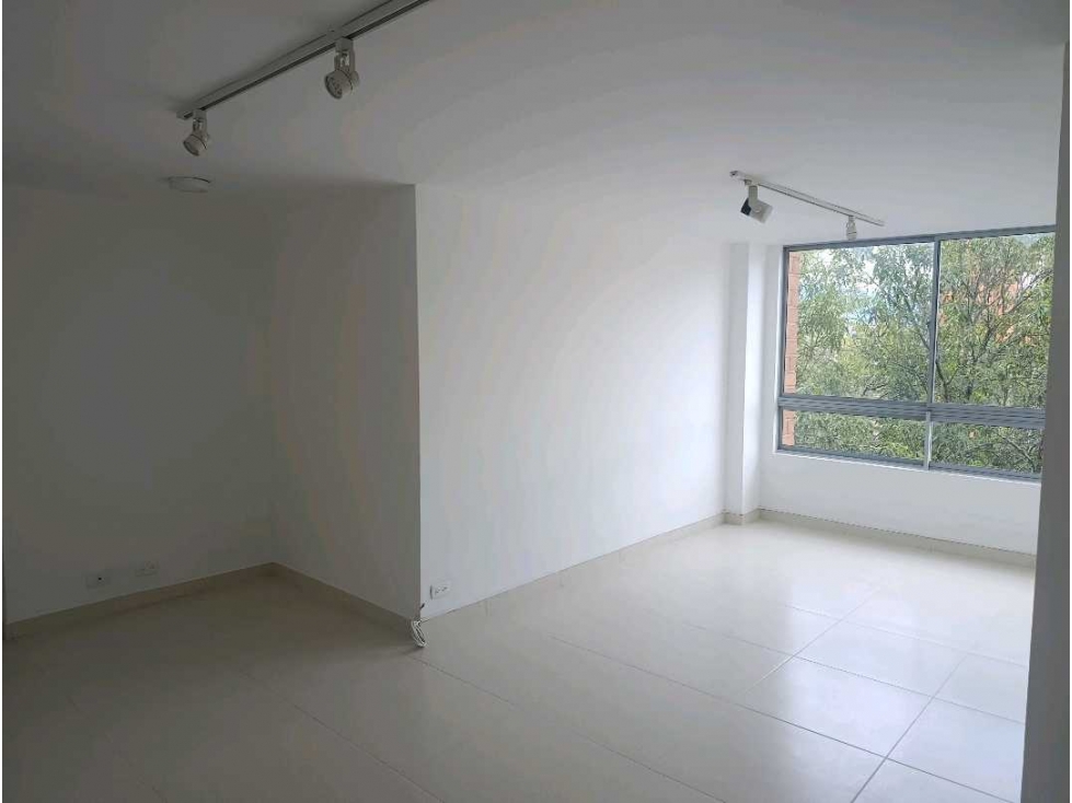 APARTAMENTO EN VENTA SECTOR LA AMERICA, MEDELLIN — foto 5