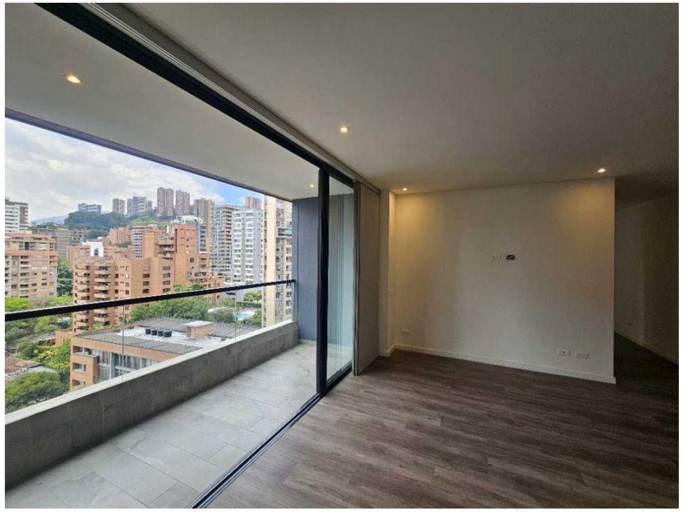Apartamento en venta, sector Lalinde- El Poblado — foto 2